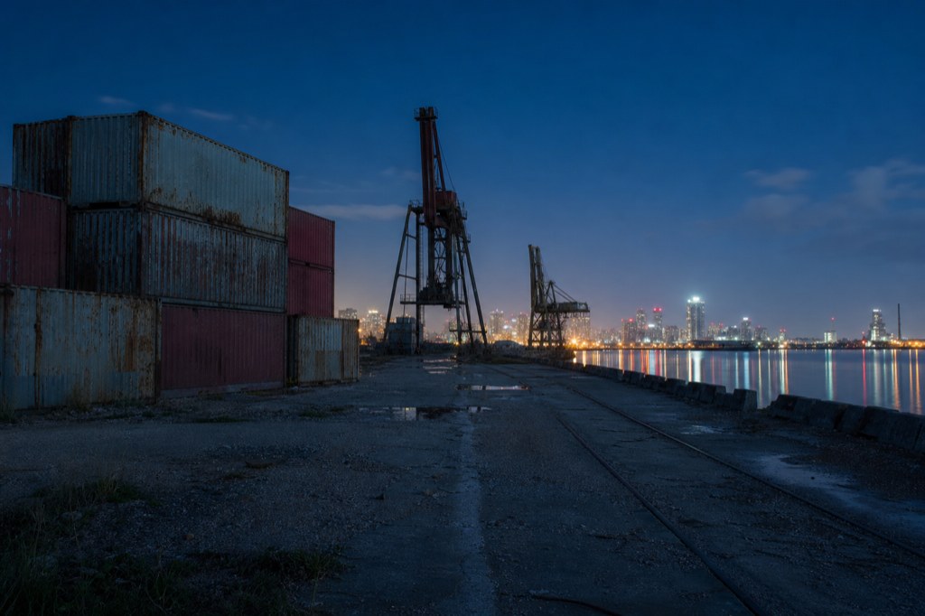 Abandoned industrial harbor reference image for the 3D world case