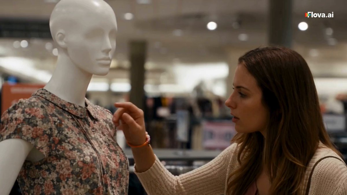 Mall Mannequin Horror Escape