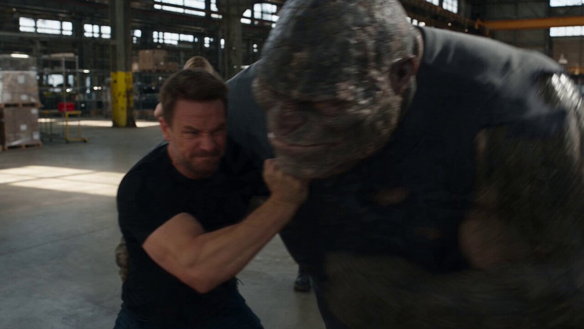 Action-Comedy Creature Fight