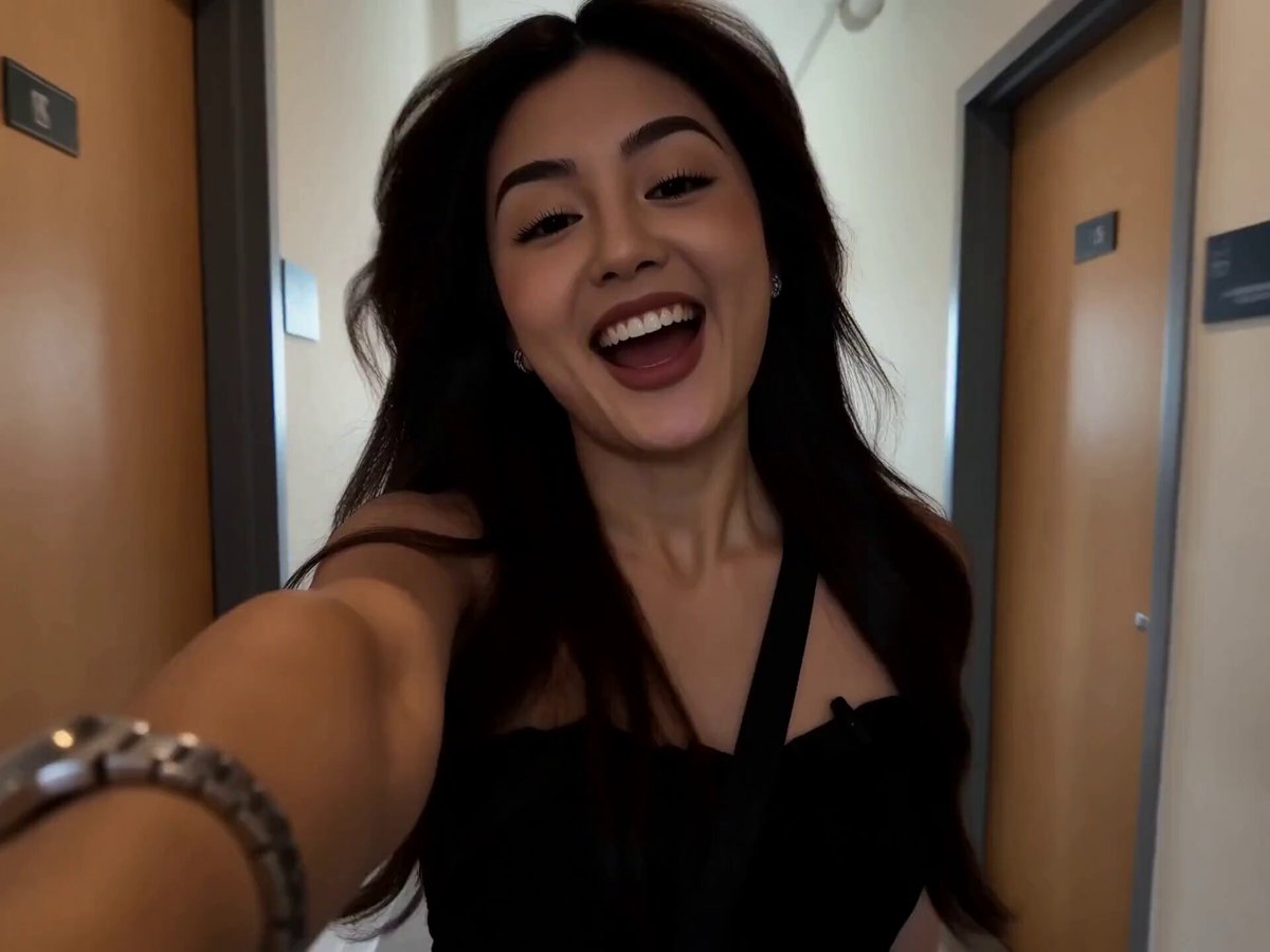 Asian Woman Backstage Life Vlog