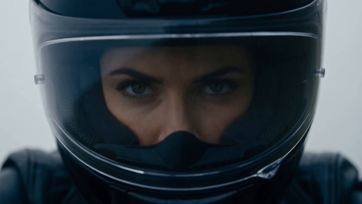 High-End Motorcycle Cinematic Ad Prompt