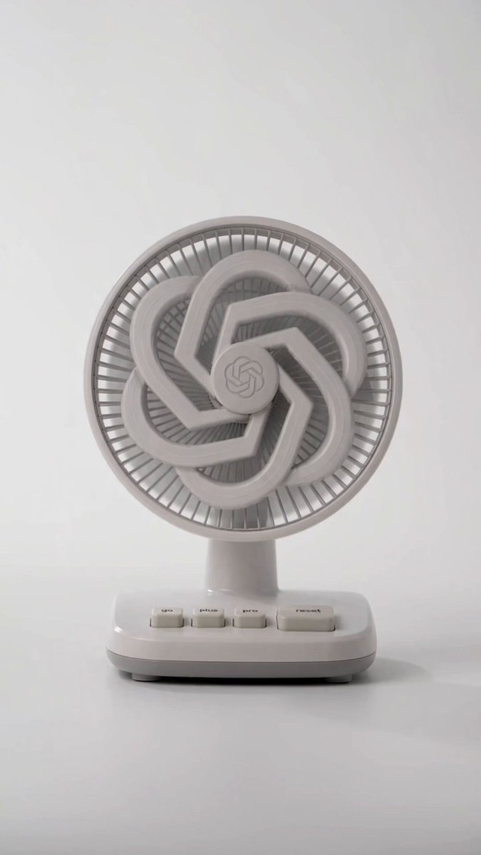 Tech Product Ad: Rotating Fan