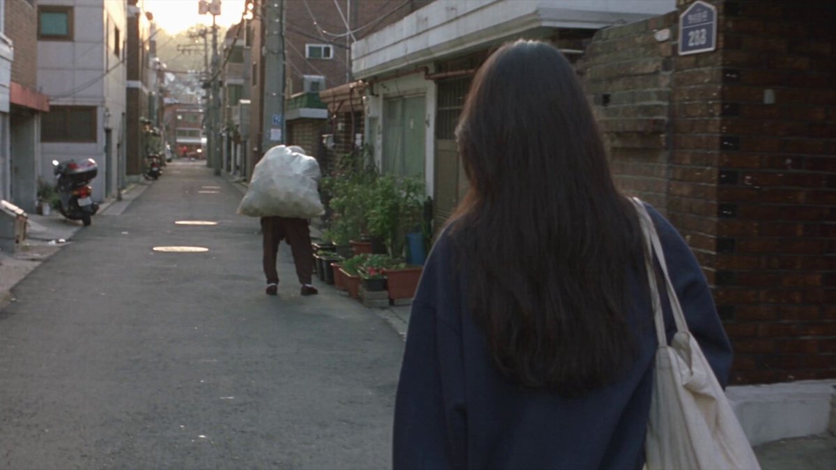 Kindness in a Seoul Neighborhood